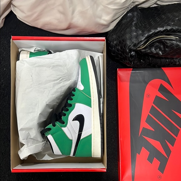 Nike Shoes - Air Jordan 1 High Green